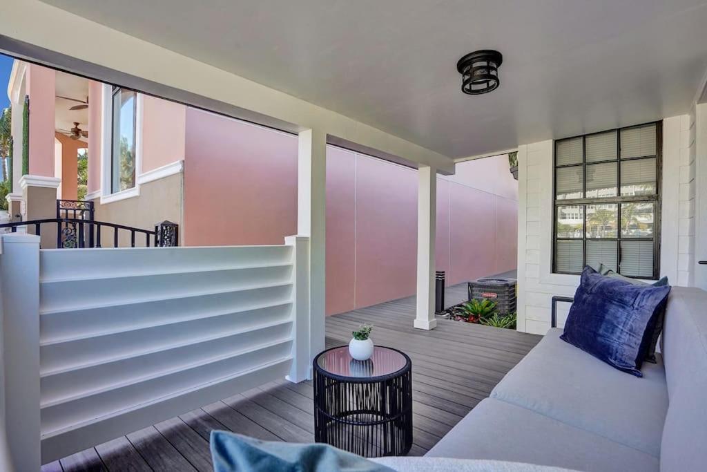 Hollywood Apartments Host By Beenomad Eksteriør bilde