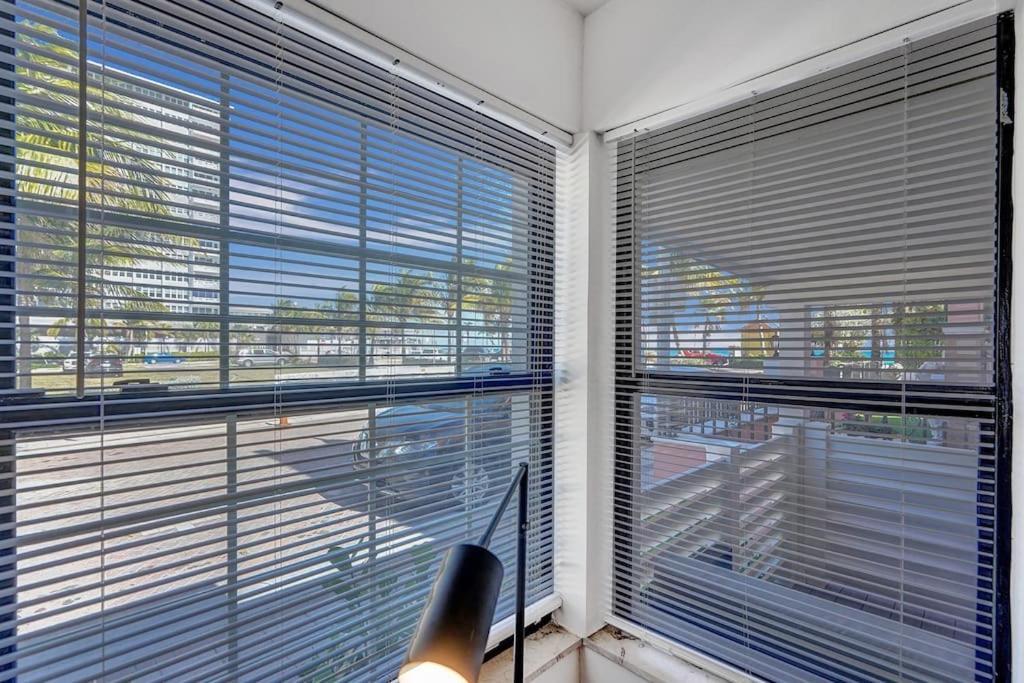Hollywood Apartments Host By Beenomad Eksteriør bilde